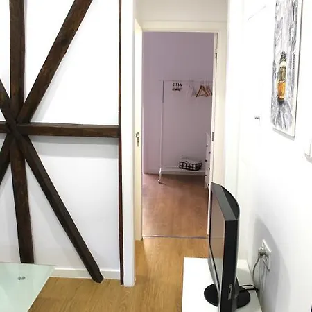 Lovely Principe Real Apartment Lisbon